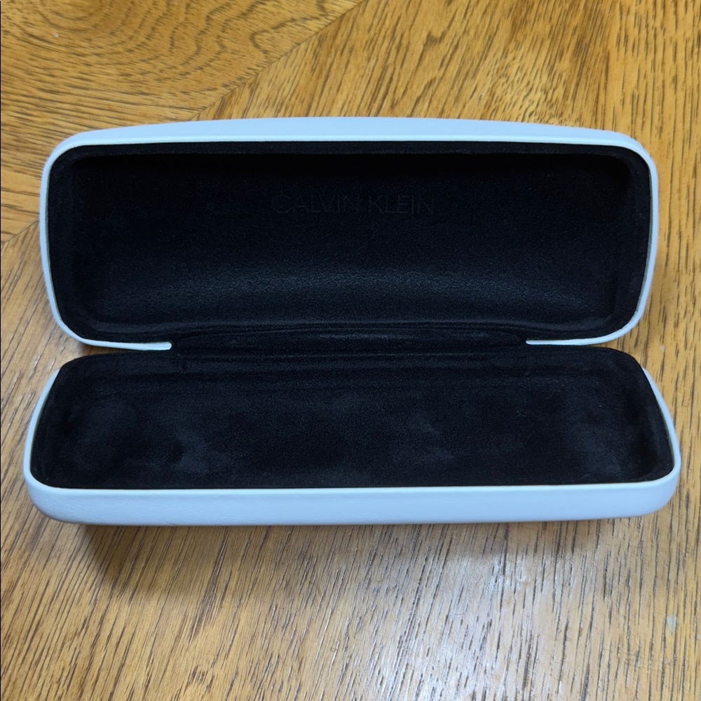 NEW (2) CALVIN KLEIN HARD SHELL SUNGLASSES CASES - Picture 9 of 9